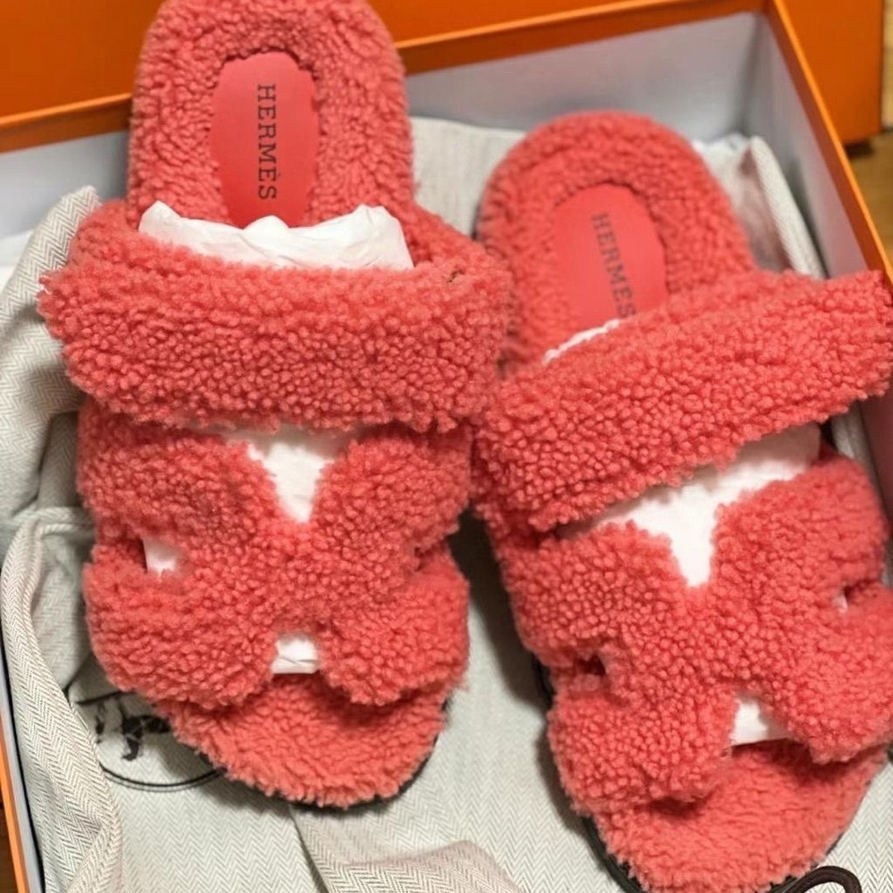 Hermès Pink Shearling chypre  Sandal Slide